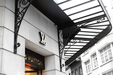 Luxury Shopping Frankfurt (16 Stores): Valentino, Dior, Gucci and Co.